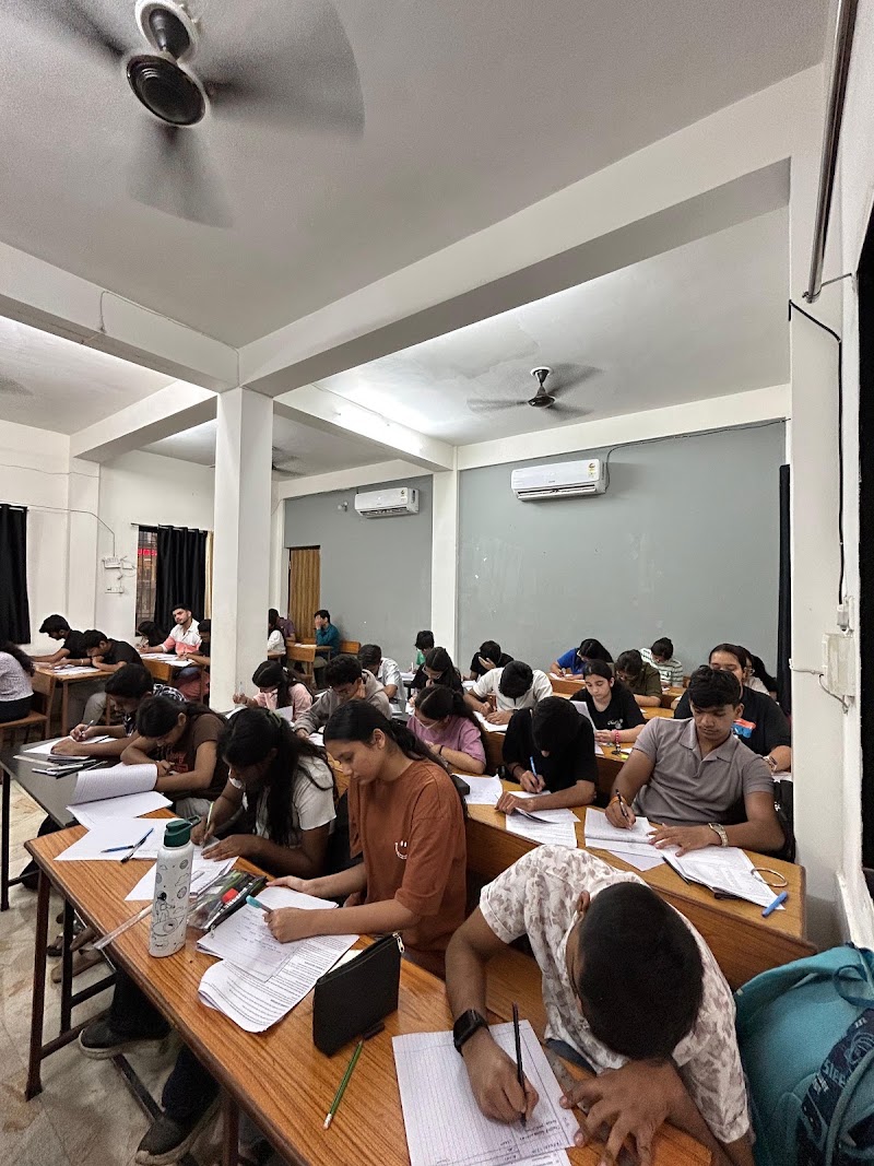 PACE commerce Classes (Nikita ma'am) - PACE commerce Classes (Nikita ma'am) ATM chowk main road, near netaji hotel, Avanti Vihar, Geetanjali Colony, Shankar Nagar, Raipur, Chhattisgarh 492001, India
