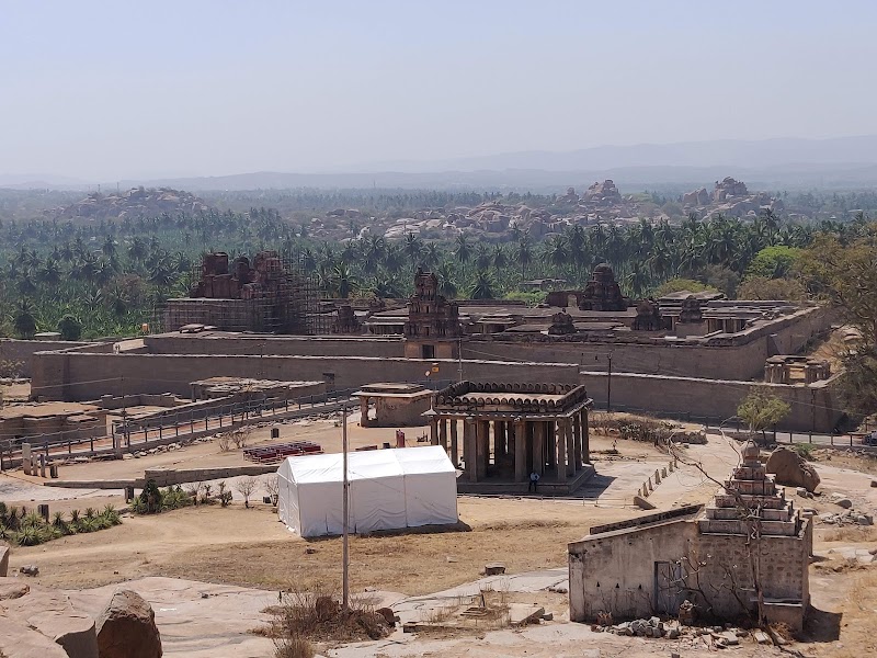 Hampi Shri Krishna Temple - Hampi Shri Krishna Temple, 8FJ6+454, Krishnapura, Karnataka 583239, India