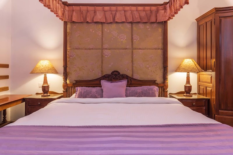 StayVista at Greenwood Bungalow in Ooty | 6 BHK Premium Villa - StayVista at Greenwood Bungalow in Ooty | 6 BHK Premium Villa No.52/55, Ward No.19, Greenwood colony, beside hotel Taj Savoy, Monterosa Colony, Ooty, Tamil Nadu 643001, India