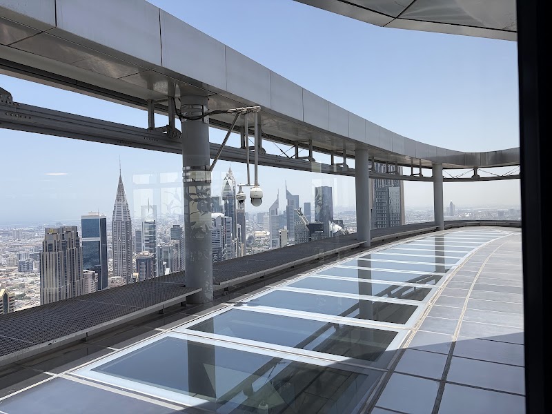 Sky View - Sky View 783P+W4J Street # 27 - برج خليفة - دبي - United Arab Emirates