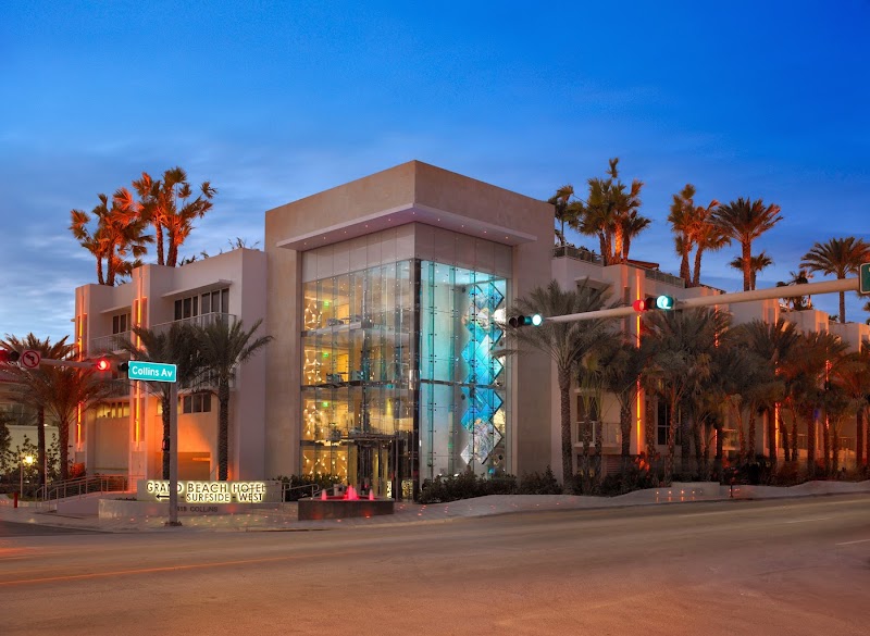 Grand Beach Hotel Surfside West