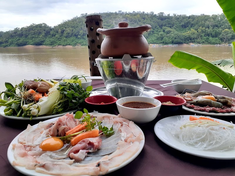 Riverside bar - Riverside bar, V4MH+W3W, Phothisalath Rd, Luang Prabang, Laos