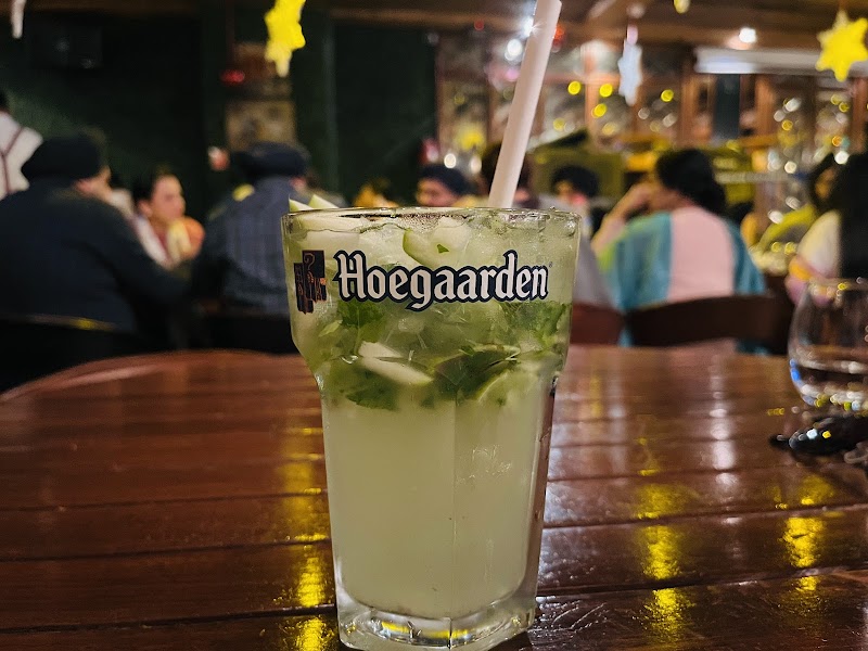 Farzi Cafe - Farzi Cafe Ground Cyber Hub, 7-8, DLF Cyber City, DLF Phase 2, Sector 24, Gurugram, Haryana 122002, India