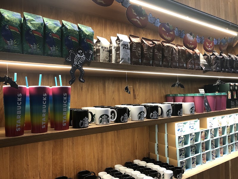 Starbucks - Starbucks, Rod. Helio Smidt, S/N Pavimento Superior Loja T2Su178 - Aeroporto, Guarulhos - SP, 07190-972, Brazil