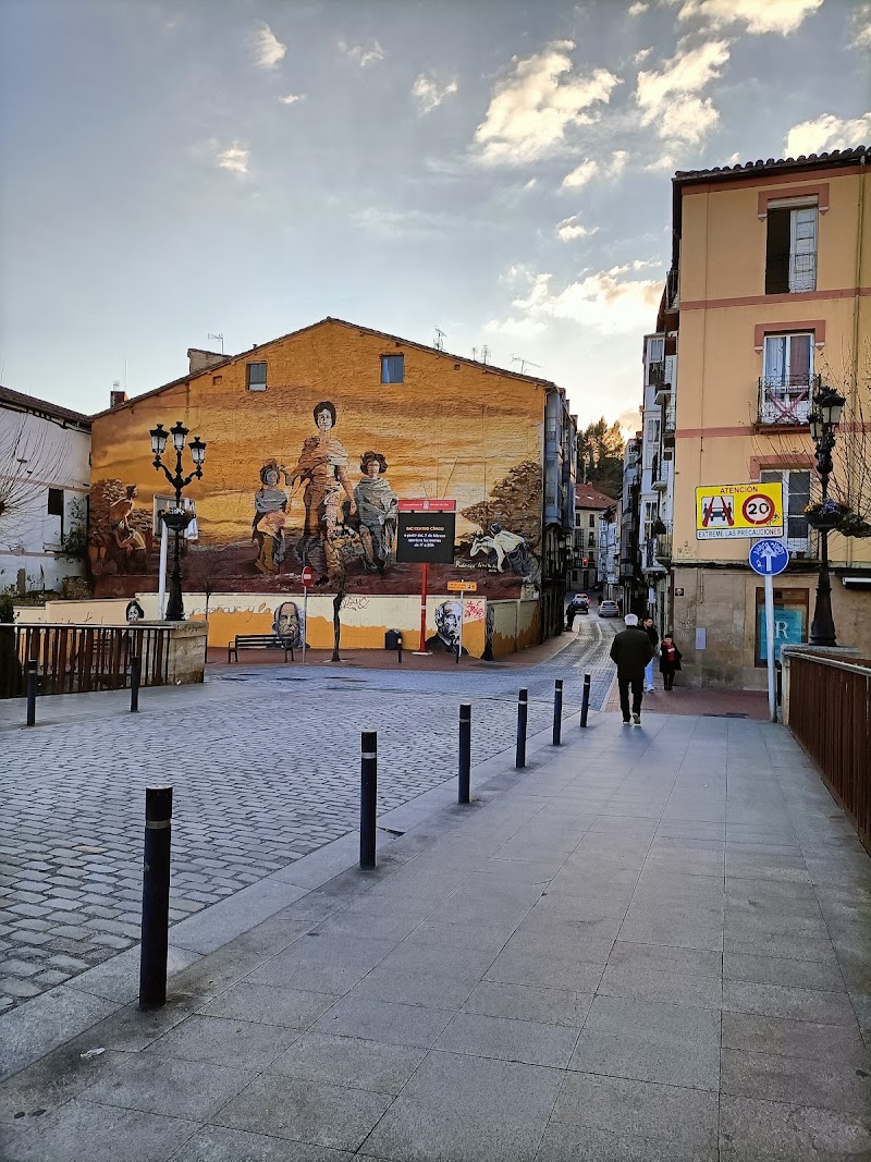 Puente de Carlos III - Puente de Carlos III 09200 Miranda de Ebro, Burgos, Spain