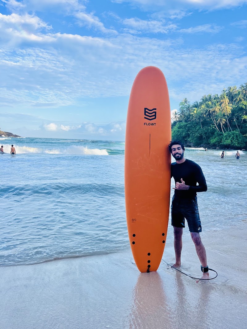 HIRIKETIYA LIYO 🍀 surf school - HIRIKETIYA LIYO 🍀 surf school Hiriketiya Beach Rd, Dickwella 81200, Sri Lanka