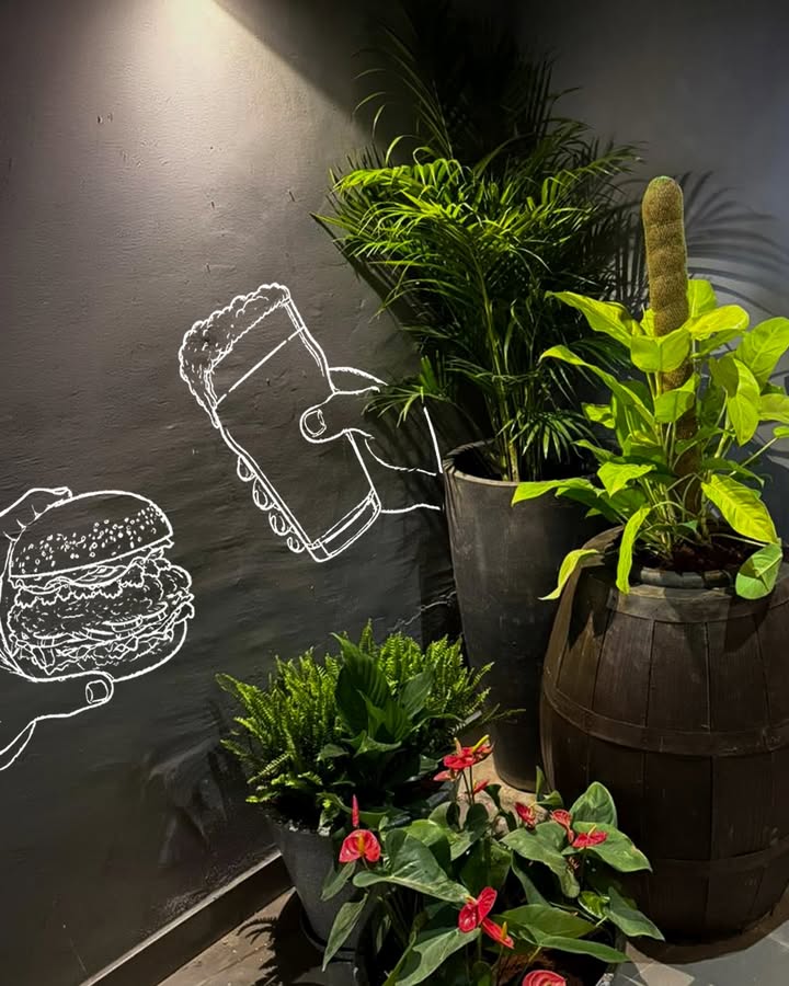 Burger Brewery - Koramangala - Burger Brewery - Koramangala Shop No. 33, Ground Floor, 80 Feet Rd, near Wipro Park, opp. Barista and Domino's, S.T. Bed, 4th Block, Koramangala, Bengaluru, Karnataka 560034, India