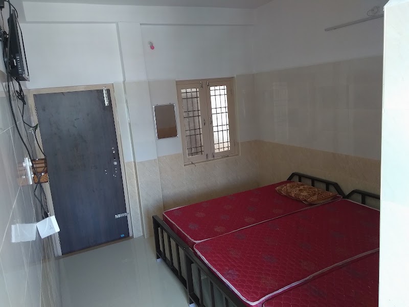 SRI MAHALAKSHMI RESIDENCY - SRI MAHALAKSHMI RESIDENCY 199, 423, Main Bazaar Rd, near Indira Nursing Home, Thottapalayam, Vellore, Tamil Nadu 632012, India