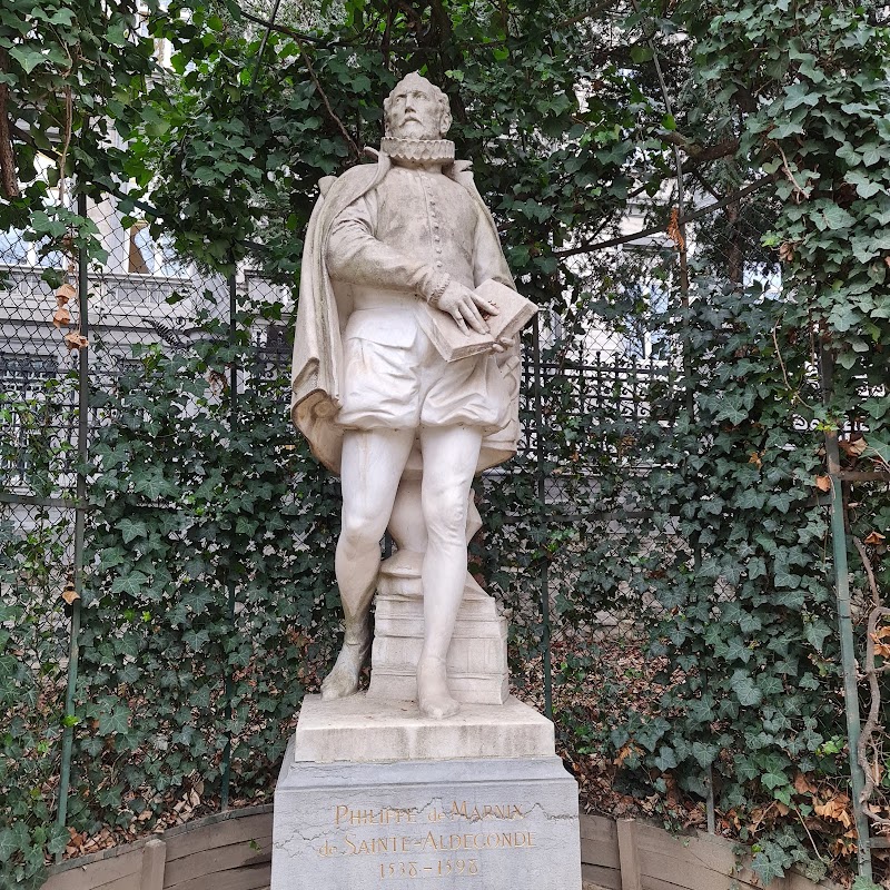 Kleine Zavelsquare - Kleine Zavelsquare Pl. du Petit Sablon 12, 1000 Bruxelles, Belgium