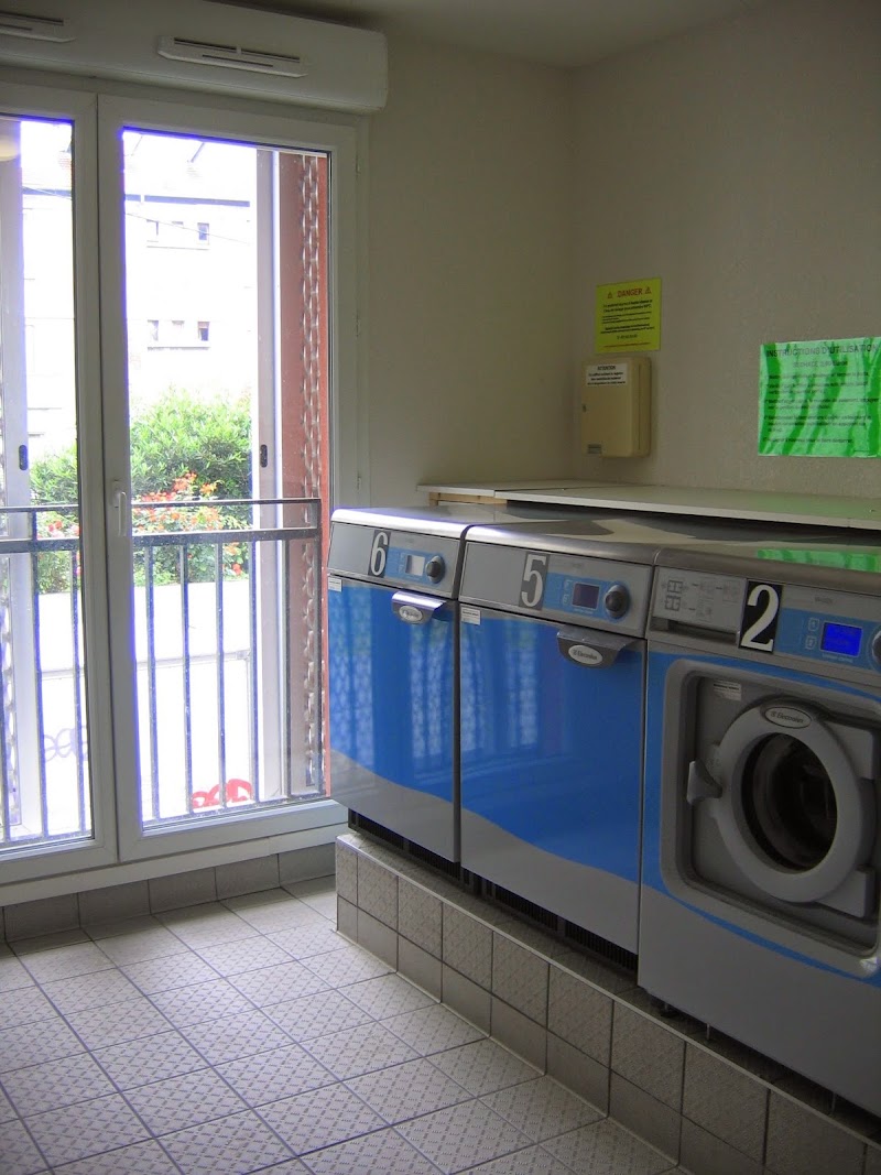 Student Residence Palladium Paris - Cardinal Campus - Student Residence Palladium Paris - Cardinal Campus 9 Rue Marcel Sembat, 93100 Montreuil, France