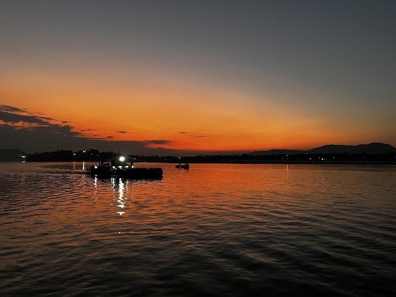 SUNSET STAR CRUISE BRAHMAPUTRA - SUNSET STAR CRUISE BRAHMAPUTRA Gateway Terminal, Fancy Bazaar, Guwahati, Assam 781001, India