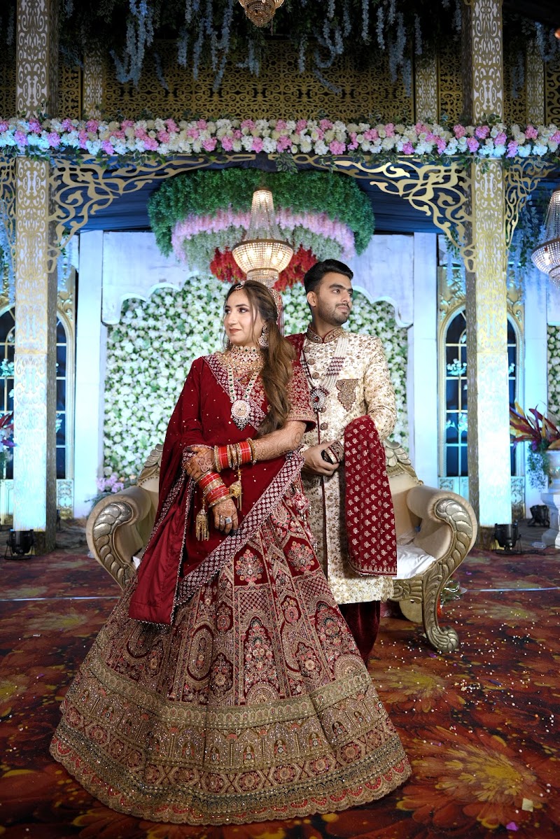 Ahmed Photo Studio - Ahmed Photo Studio Infront of R. D. Tiwari School, Great Eastern Rd, Amapara, Raipur, Chhattisgarh 492001, India