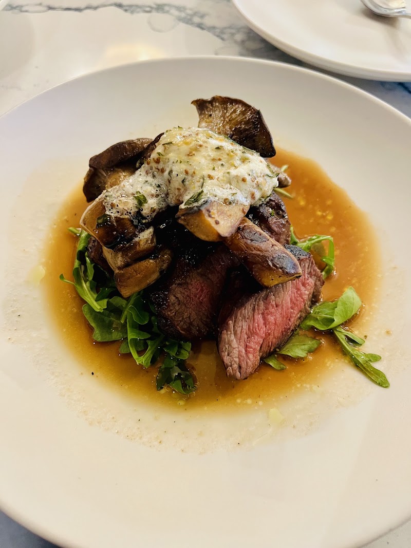 Montis - Montis, 714 Village Ct, Santa Rosa, CA 95405, USA