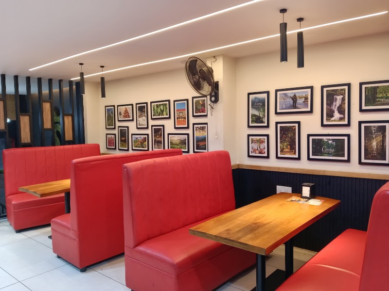 Yesbaik - Yesbaik City Centre Complex, BM Rd, Kushalnagar, Karnataka 571234, India