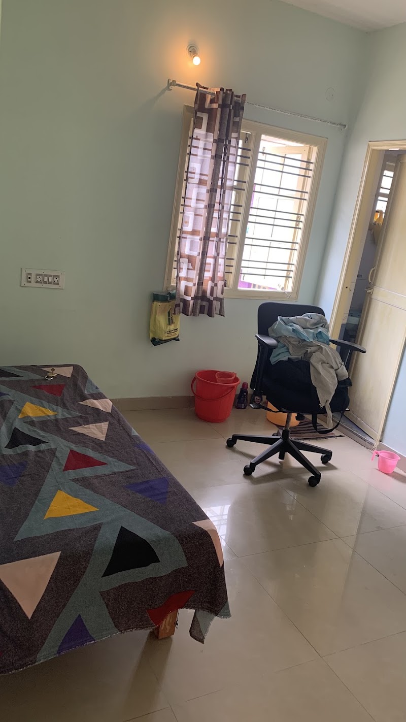 OAK TREE HOMES PG & SERVICE APARTMENT FOR LADIES - OAK TREE HOMES PG & SERVICE APARTMENT FOR LADIES 4th Main Rd, Old Madiwala, Madiwala, 1st Stage, BTM 1st Stage, Bengaluru, Karnataka 560068, India