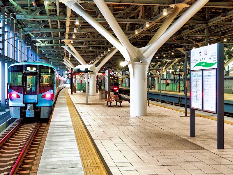 TOYAMA STATION - TOYAMA STATION, 1-225 Meirinchō, Toyama, 930-0001, Japan