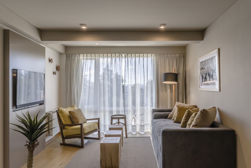 Águila Mora Suites & Spa - Águila Mora Suites & Spa Av. Ezequiel Bustillo 4790, R8400 San Carlos de Bariloche, Río Negro, Argentina
