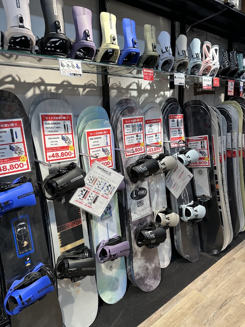 select snowboard - select snowboard Japan, 〒101-0052 Tokyo, Chiyoda City, Kanda Ogawamachi, 3-chōme−2−１４ ユースクエアビル 1F