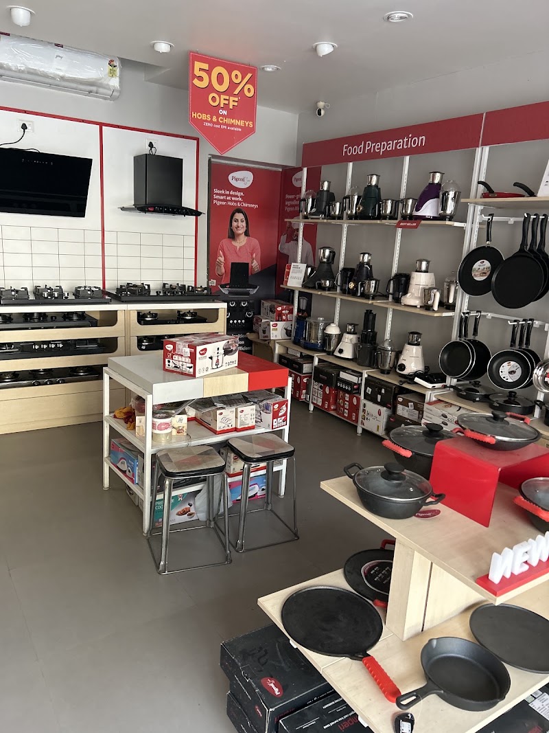 Pigeon Exclusive Store - New Sarkanda - Pigeon Exclusive Store - New Sarkanda, Muktidham Chowk, opposite Ritesh Mobile World, New Sarkanda, Sarkanda, Bilaspur, Chhattisgarh 495001, India