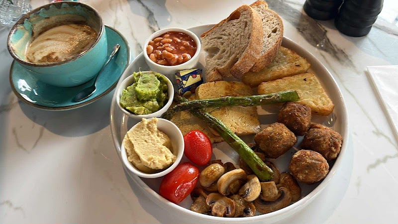 Cafe No 92 - Cafe No 92 92 Manchester Rd, London E14 3BE, UK