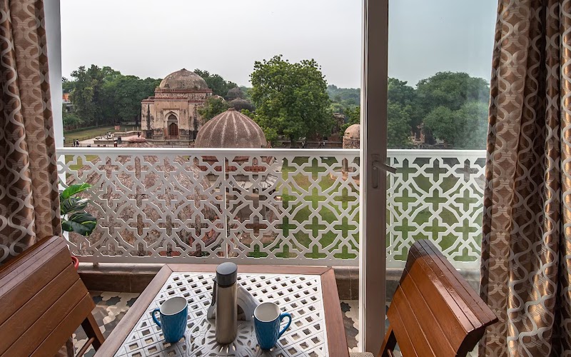 Luxury Vibes Stay - Luxury Vibes Stay 51 A, Hauz Khas Fort Rd, Hauz Khas Village, Deer Park, Hauz Khas, New Delhi, Delhi 110016, India