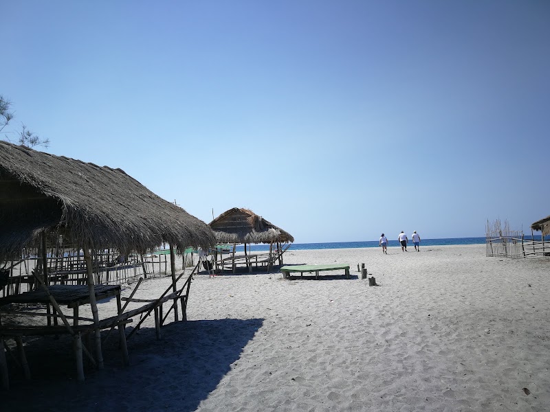 Liwalize It Surf Camp - Liwalize It Surf Camp, 23W5+R58, Santo Niño, San Felipe, Zambales, Philippines