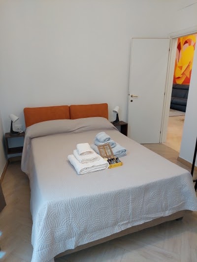 2Towers Holiday House - 2Towers Holiday House, Via S. Vitale, 9, 40125 Bologna BO, Italy