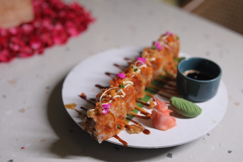 Glitz Lounge & Bar | best restaurant in Dwarka| Rooftop cafe in Dwarka - Glitz Lounge & Bar | best restaurant in Dwarka| Rooftop cafe in Dwarka 3rd floor, Vardhman Plaza Plus City Mall, 301 - 302, Dwarka Phase 1, Sector 23, Dwarka, Delhi, 110077, India