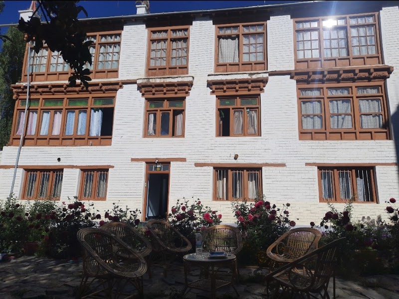 Ewam Chunka Guest House - Ewam Chunka Guest House, 5H9G+WG5, Changspa Rd, Leh, 194101