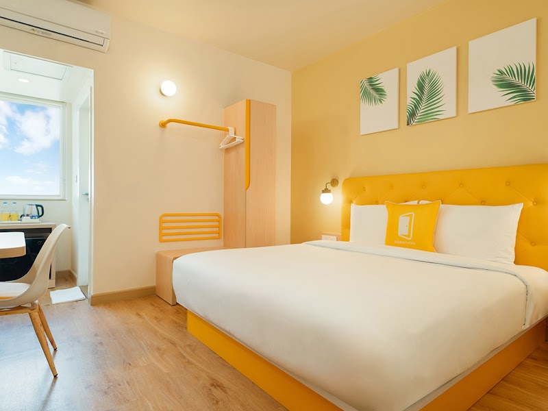 Bloom Hotel - Jayanagar - Bloom Hotel - Jayanagar 123/49, 100 Feet Ring Rd, near AL-BEK Hotel, 3rd Phase, Jayanagar, Bengaluru, Karnataka 560078, India