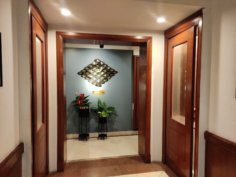 निरुला होटल - निरुला होटल C -135, Amaltash Marg, C Block, Sector 2, Noida, Uttar Pradesh 201301, India