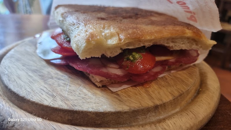 Pino's Sandwiches - Salumeria Verdi - Pino's Sandwiches - Salumeria Verdi Via Giuseppe Verdi, 36R, 50122 Firenze FI, Italy