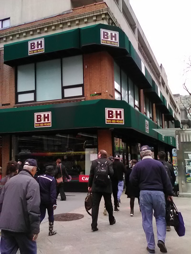 B&H Photo Video - B&H Photo Video, 420 9th Ave, New York, NY 10001, USA