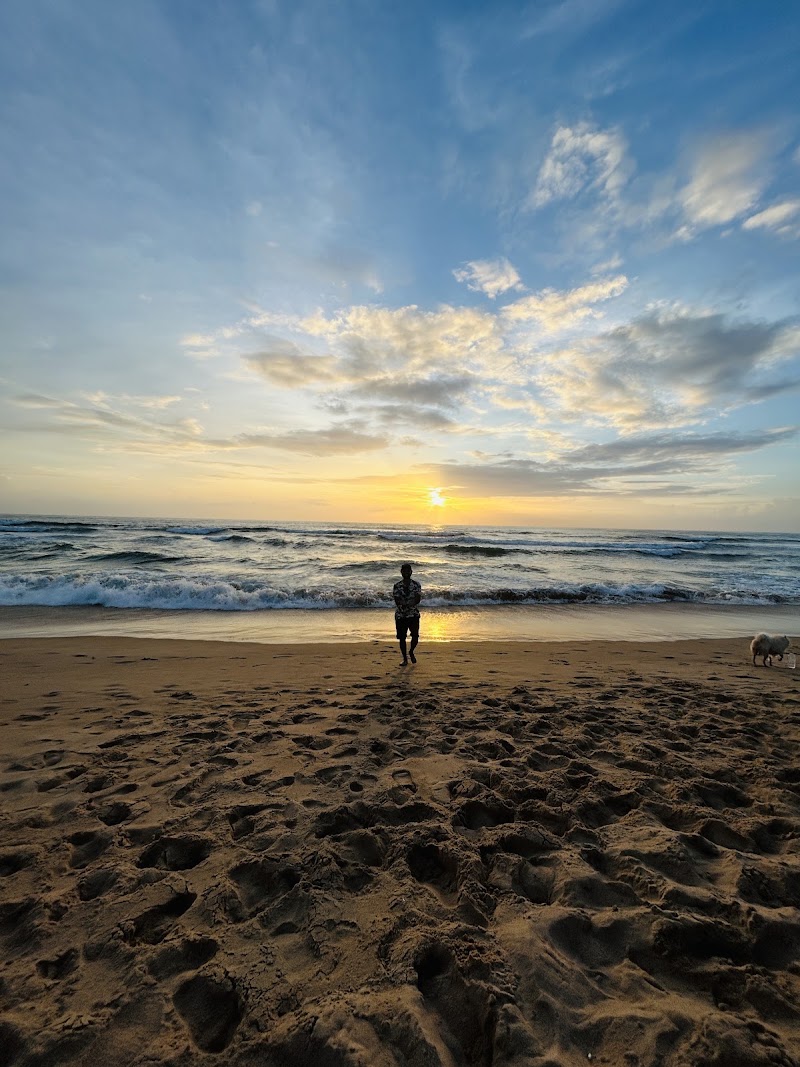 North Candolim beach - North Candolim beach GQF6+W59, Candolim, Goa 403519, India