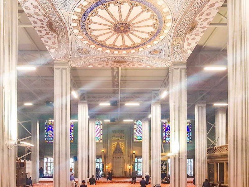The Blue Mosque - The Blue Mosque Cankurtaran, At Meydanı Cd No:7, 34122 Fatih/İstanbul, Türkiye