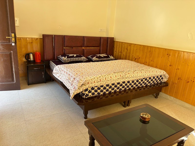 Hadimba Home Stay Janjehli - Hadimba Home Stay Janjehli Shikari Temple Rd, Janjehli, Himachal Pradesh 175047, India