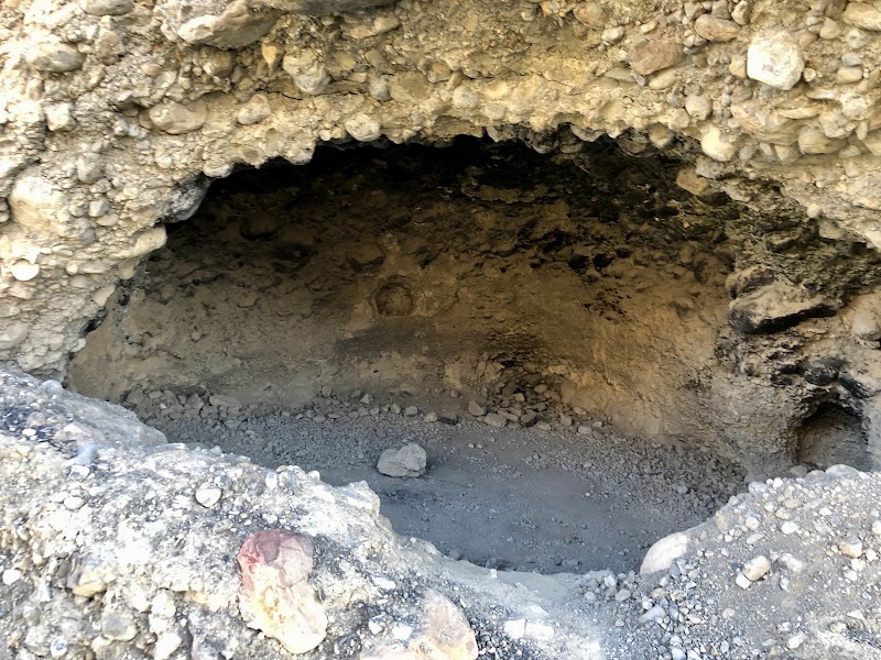 Tabo caves - Tabo caves 39WJ+HW7, Tabo, Dhar Gangchhumi, Himachal Pradesh 172113, India