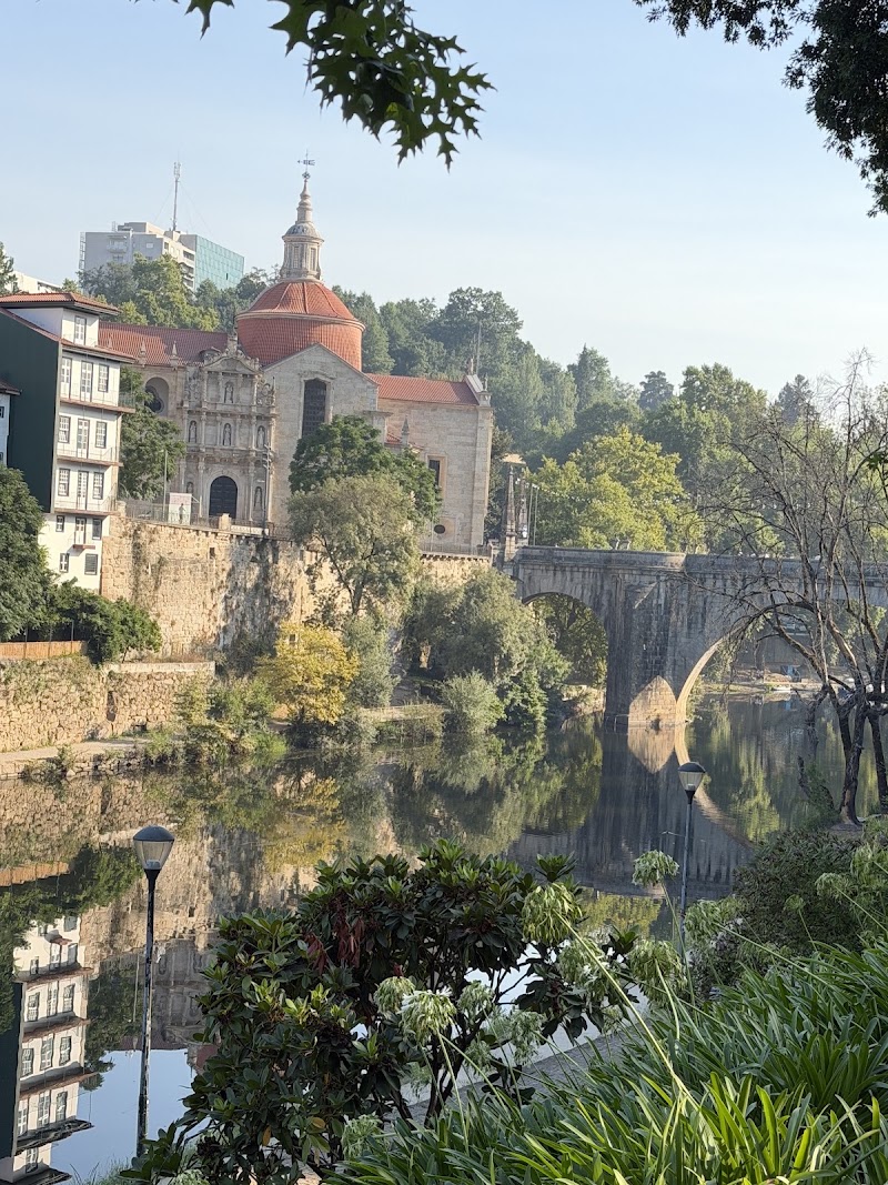 Living Tours - Living Tours, R. de Mouzinho da Silveira 352 354, 4050-418 Porto, Portugal