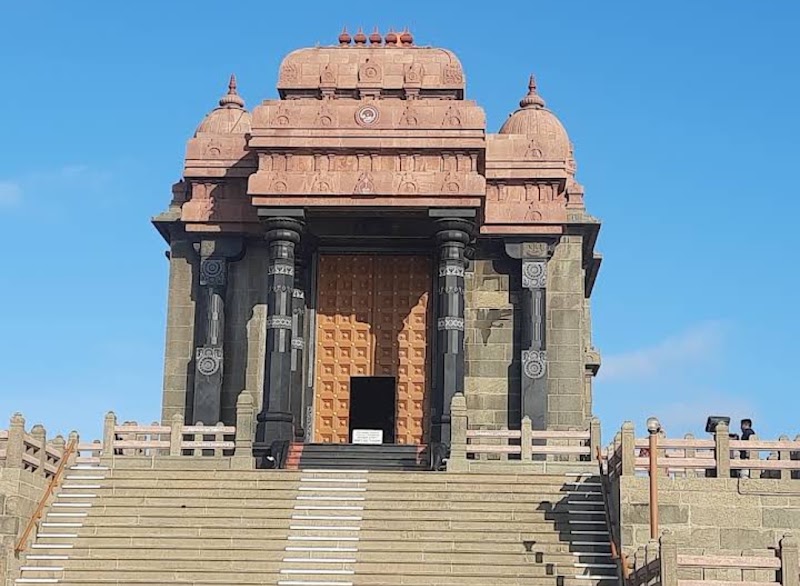 Arulmigu Devi Kanyakumari Bhagavati Amman Temple - Arulmigu Devi Kanyakumari Bhagavati Amman Temple, 12/1, Temple Rd, Chembakatharisu, Kanniyakumari, Tamil Nadu 629702, India