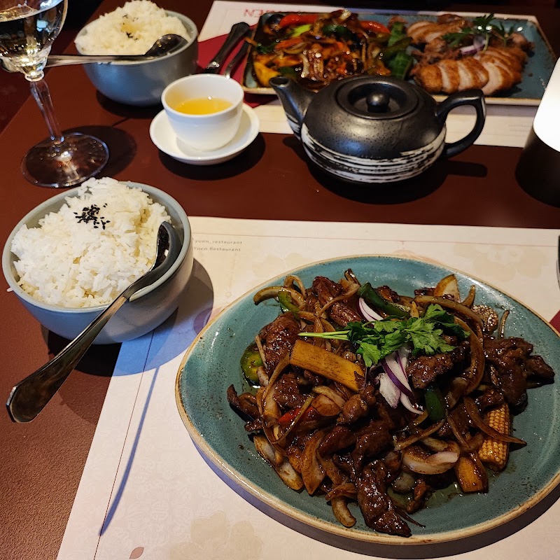 Yuen Restaurant - Yuen Restaurant Getreidegasse 24, 5020 Salzburg, Austria