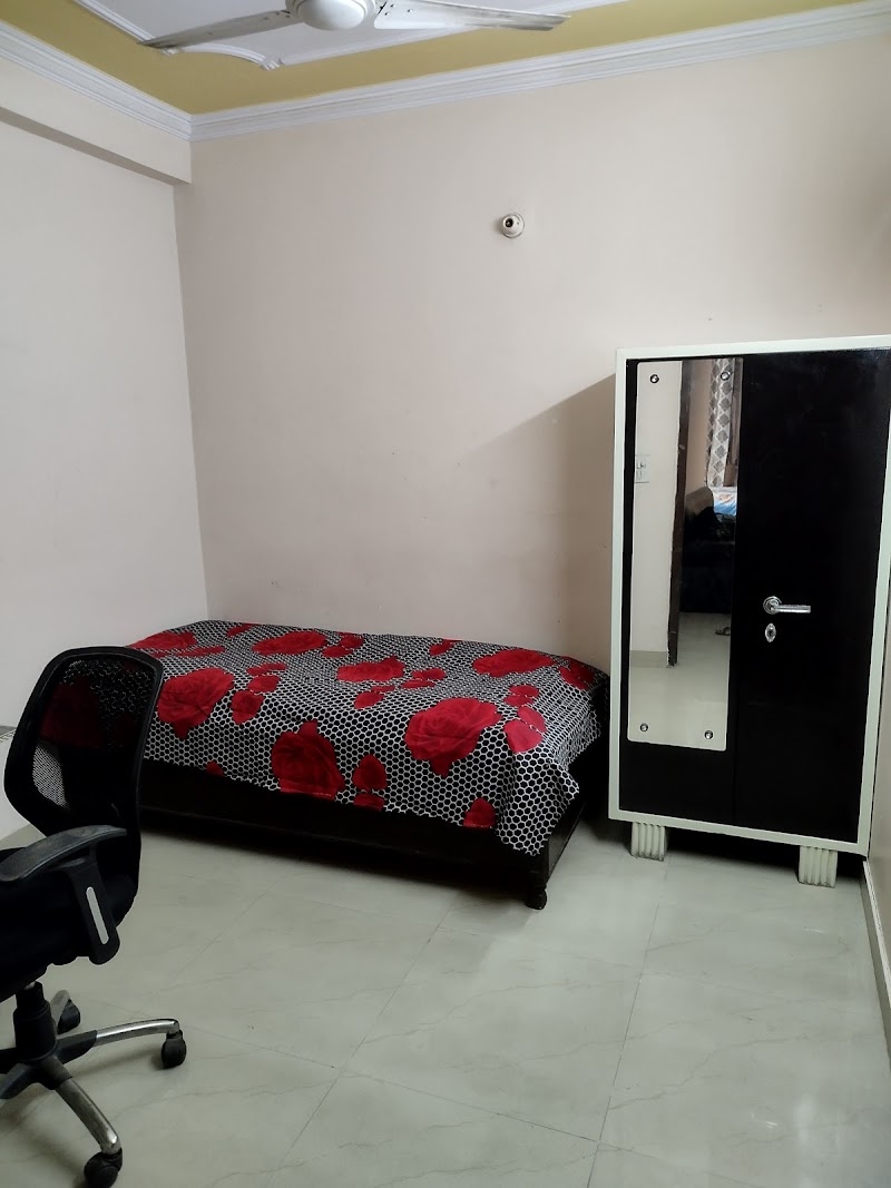 SHRI MARUTI PG - SHRI MARUTI PG Ho, metro station gate, 2, Street No. A96, near Bikaner Sweets, Saidulajab, Saiyad ul Ajaib, Saket, New Delhi, Delhi 110030, India