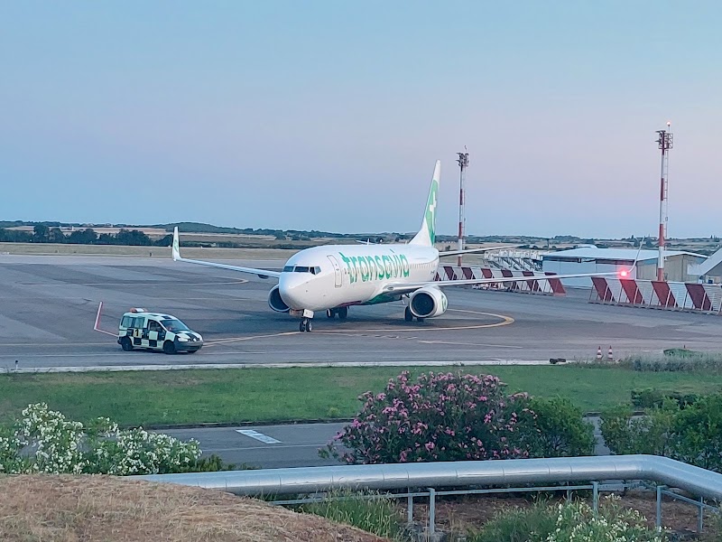 Pula Airport - Pula Airport, Ližnjan, Valtursko polje 210, 52100, Pula, Croatia