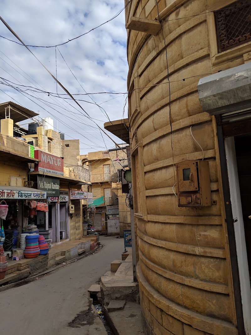 Salam Singh Ki Haweli (Moti Mahal) - Salam Singh Ki Haweli (Moti Mahal), Amar Sagar Pol, Jaisalmer, Rajasthan 345001, India
