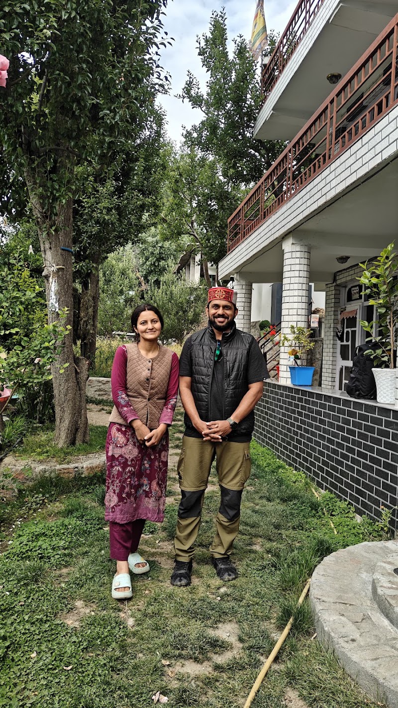 DAISY HOMESTAY KALPA - DAISY HOMESTAY KALPA tehsil, distt, Kalpa, Himachal Pradesh 172108, India