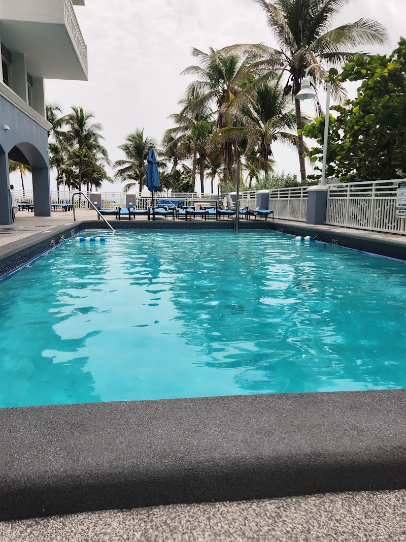Bluegreen Vacations Solara Surfside Resort - Bluegreen Vacations Solara Surfside Resort 8801 Collins Ave, Surfside, FL 33154, USA