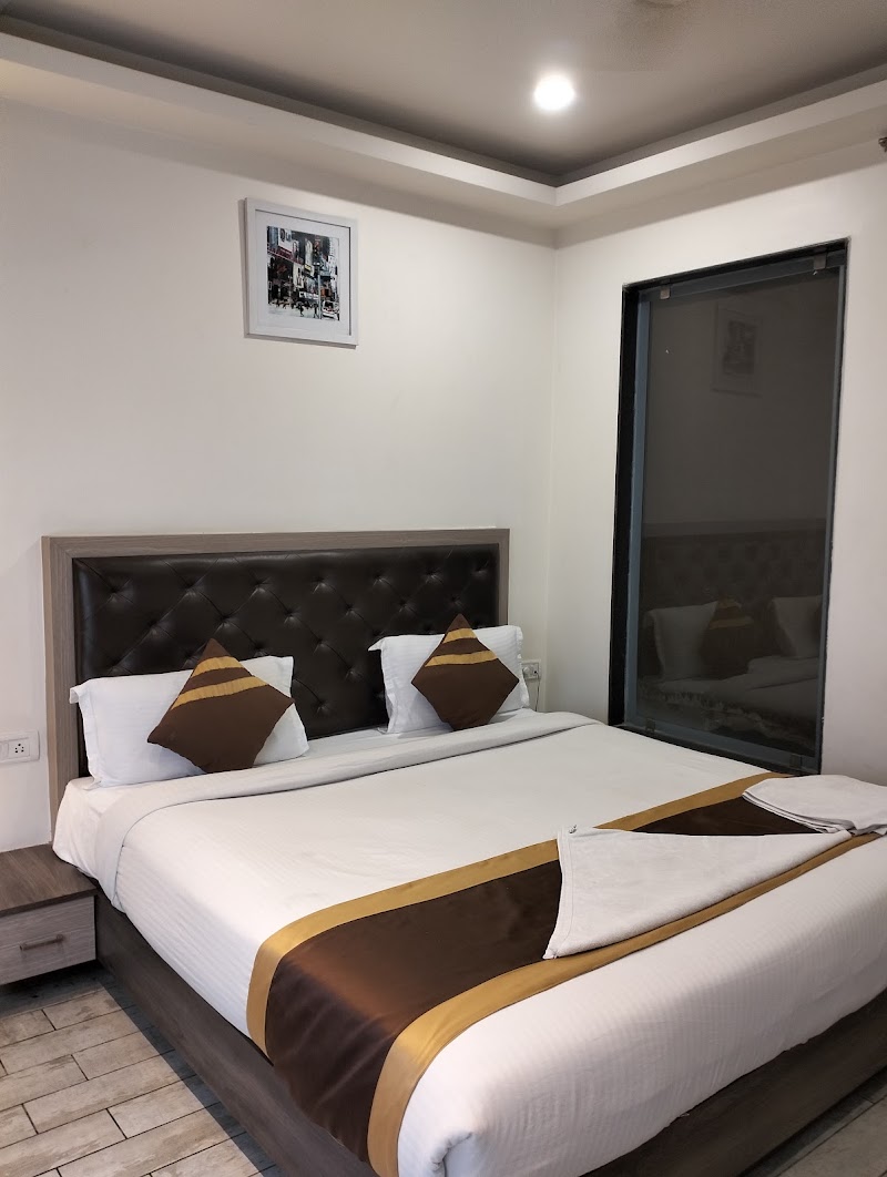 Hotel D Silver Leaf - Hotel D Silver Leaf Opposite Flyover Pillar No.34 LALKUAN road, 82/16, Guru Govind Singh Marg, 226001, Lalkuan, Lucknow, Uttar Pradesh 226001, India