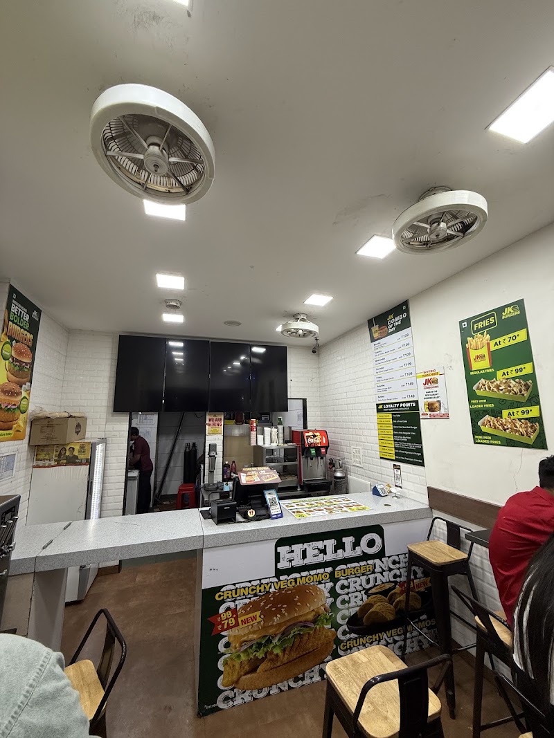 Jumboking Burger - Jumboking Burger Dr Dadabhai Naoroji Rd, Borabazar Precinct, Fort, Mumbai, Maharashtra 400001, India