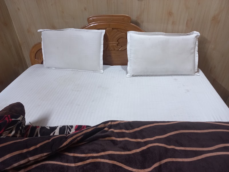 Wood Castle Hotel - Wood Castle Hotel Naag Mandir Road, kassal, 38FM+J4M, morh, Patnitop, Parbal, 182142
