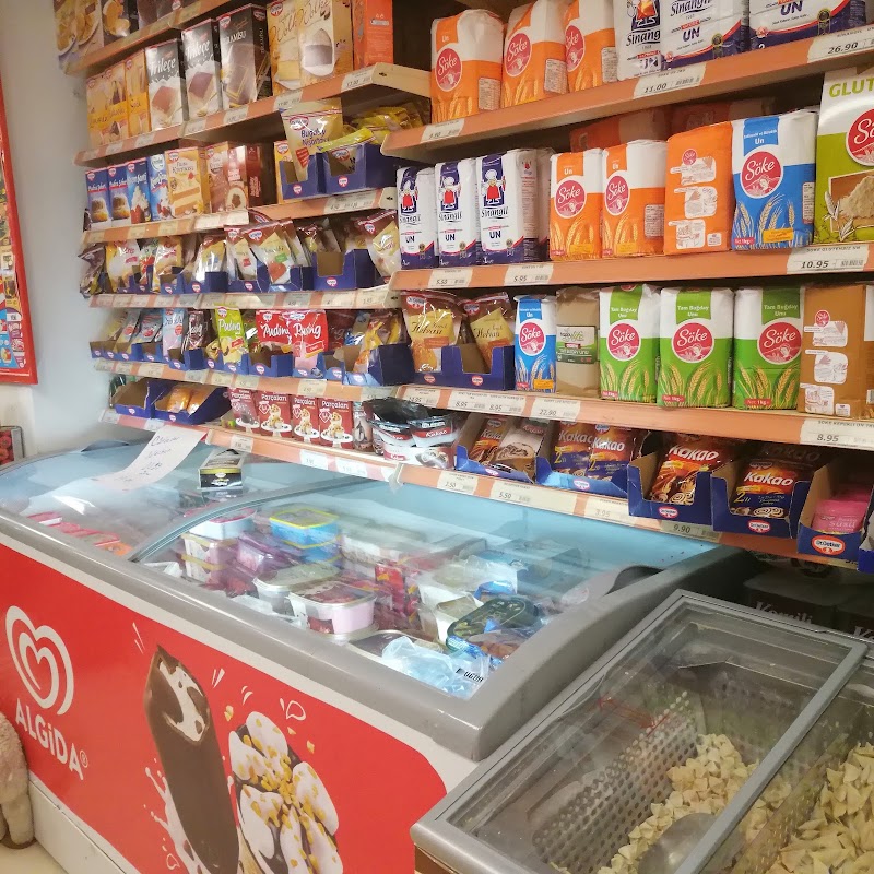 Sadik Et Gida Pazari - Sadik Et Gida Pazari, Koşuyolu, Acıbadem Cad./zeamet Sok. No:13 D:1, 34718 Kadıköy/İstanbul - Asya, Türkiye