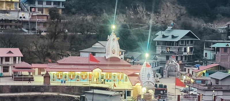 Tirthan Village Resort - Tirthan Village Resort, Village Gushaini Bathad Road, Tirthan Valley Rd, Chippni, Himachal Pradesh 175123, India